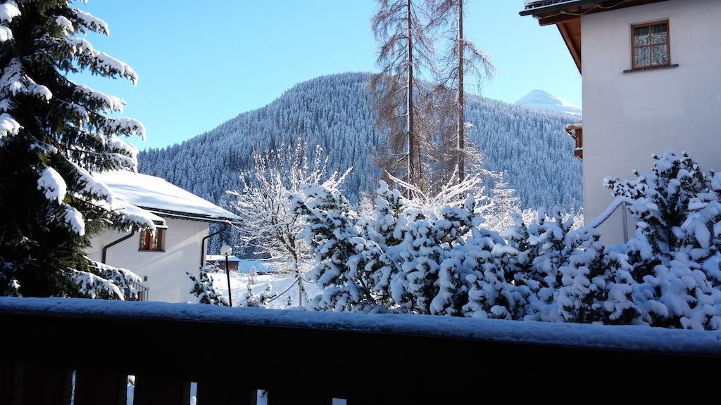 Ferienwohnung Gadenstatt Davos Buitenkant foto